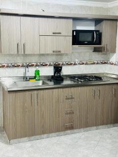 Hermoso y amplio apartamento cerca al centro de Medellin - Medellín - 2