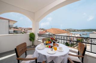 Apartments by the sea Okrug Gornji, Ciovo - 23497 - 0