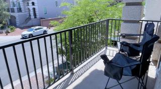 Fun 3-Story House in Vegas - 9mins to Strip and Airport! - 2