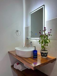 Nambí Secluded Villa with Balcony Hot Tub - Monteverde - 3