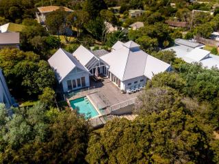 Idyllic Beach House Blairgowrie - 100m to Foreshore, 700m Walk to Village - Blairgowrie - 0