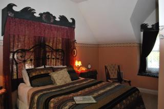 The Cottage at 241 North - 3