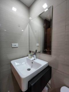 Studio at viceroy 4 Taguig - Manila - 2
