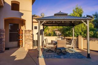 A super variety of games, golf carts, & unique decor near Zion National Park! - 7