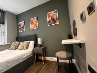 Beautiful Brighton Apartment, 5min walk to beach - 1