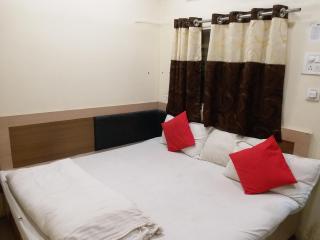 Hotel Radhekrishna Palace - Ujjain - 8