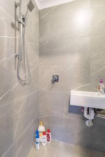 Cozy Double Room - Central Spot - Shared Bathroom - Regents Park - 1