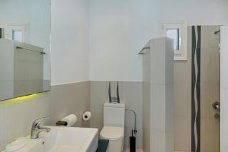 Blueros Luxury Villa - 1