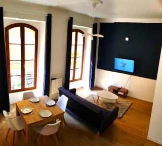 BIG FLAT - LE CALA - Hypercentre - 4 chambres, 13 personnes, proche plage gare et parking, WIFI, Air Conditioning l GROUPE l BUSINESS l FAMILLE - Niza - 0