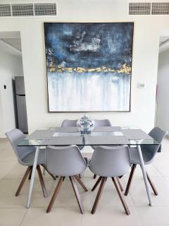 Luxurious 2 bedroom Beachfront Apartment - direct seaview - Ra’s al-Chaima - 2
