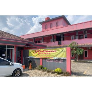 RedDoorz Syariah near Jalan Urip Sumoharjo - Bandar Lampung - 7