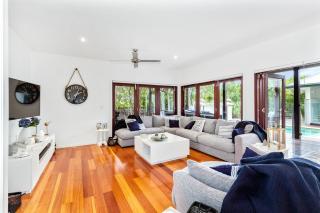 Cottonwood Beach House by Kingscliff Accommodation - Casuarina - 1