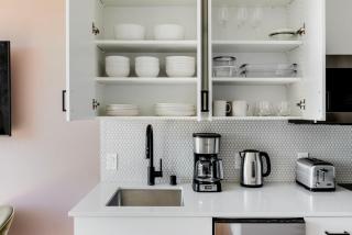 Blueground Capitol Hill gym elev courtyard SEA-761 - 6