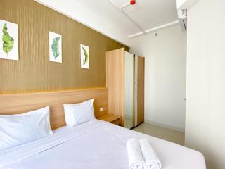 Best Homey 1BR at 25th Floor Vasanta Innopark Apartment By Travelio - Cikarang - 9