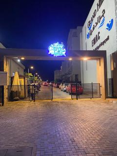 شالية فندقي مكيف قرية جراند هيلز الساحل الشمالي - عائلات فقط - El Hamam - 9