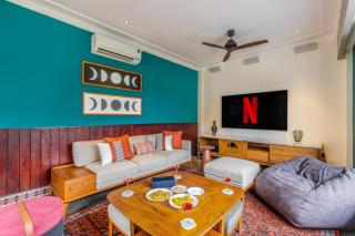 ELIVAAS 5 BHK With Entertainment Lounge & pvt pool - Taus Bagh - New Delhi - 6