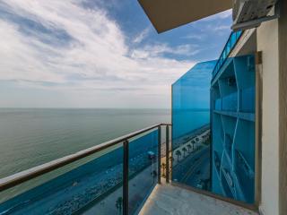 Sea view Batumi Apart-Hotel - Batumi - 2