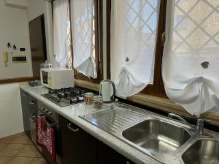 Airport 5 - Free Wifi - Parking - AC - Fiumicino - 7