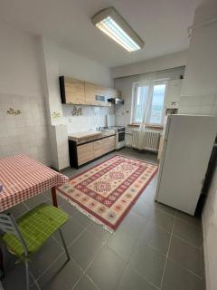 Apartament, very quiet and green area, 30 minutes from UNTOLD, FREE PARKING - Cluj-Napoca - 2