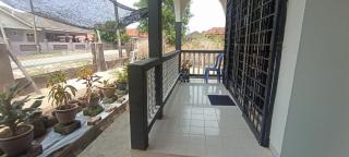 Two One Homestay - Kampung Raja - 2