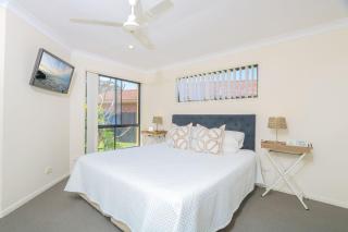 Denway House - 5