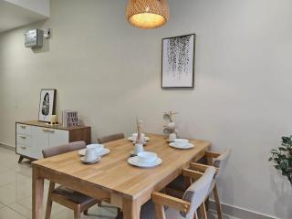 2R1B Chan Sow Lin Trion 2 - 6 pax - 6