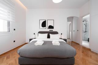 Kolonaki Elegant Apartment with Balcony - 6