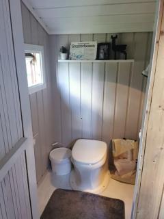 Mountain cabin with a view and hot tub - Øverland - 4