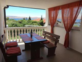 35 meters from sea Apartment Keser and House - Karlobag - 0