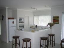 Busselton Beach House with WiFi - 9