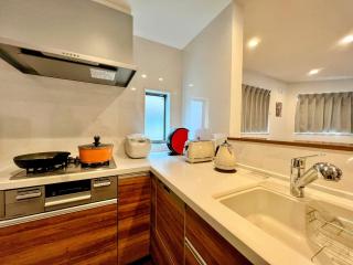 Brand New Modern Haven 7-Min Walk to Shinkoenji Station 9-Min Train to Shinjuku - 1