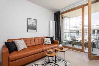 SuperApart Modern Apartment with Balcony and Parking - 8