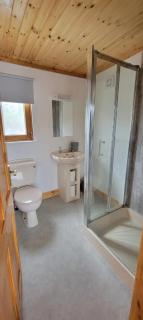 Waterfront Lodges - North Cabin - Ballinamore - 6