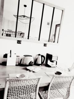 Bed and Break Annecy, appartement 90m2 avec parking, balcons - 8