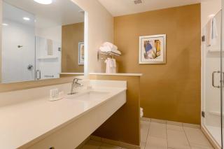 Fairfield Inn & Suites by Marriott Alexandria - Alexandria - 1