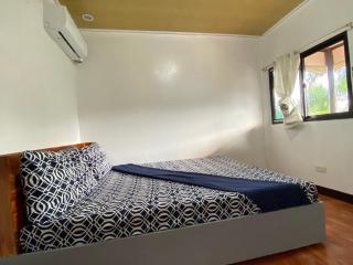 MiL's Hillside Tourist Inn - 3