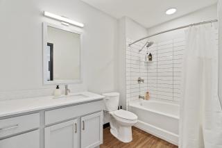 CozySuites on Mass with garage parking #15 - 3