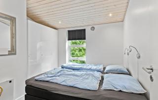 4 Bedroom Beautiful Home In Væggerløse - Marielyst - 8