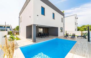 Stunning Home In Privlaka - 1