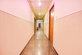 FabHotel MRV Inn - 2