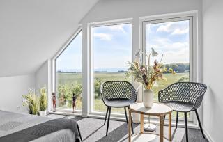 5 Bedroom Awesome Home In Gudhjem - 5