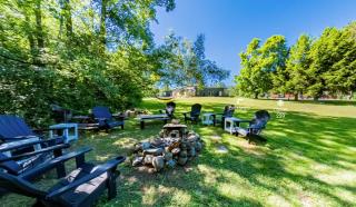 Chalet 239-Boutique Hotel - West Dover - 4