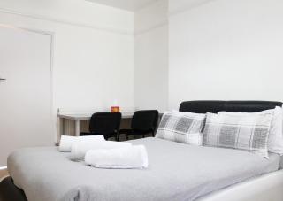 Large Studio Garden Flat on Golders Green Road - London - 8