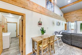 Quitman Lakefront Cabin with Screened Porch and Grill! - 6