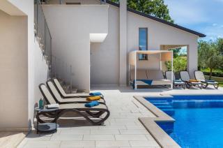 Villa Rotonda by Villsy - 2