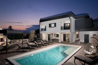 Villa Blue Banjole - 0
