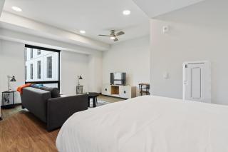CozySuites on Mass with garage parking #17 - 4