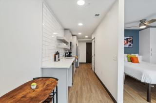 CozySuites on Mass with garage parking #17 - Indianápolis - 2