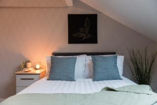 cheerful double en-suite room with free wifi - Derby - 8