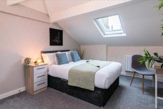 cheerful double en-suite room with free wifi - Derby - 0